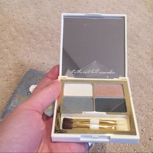 Sephora exclusive eyeshadow palette